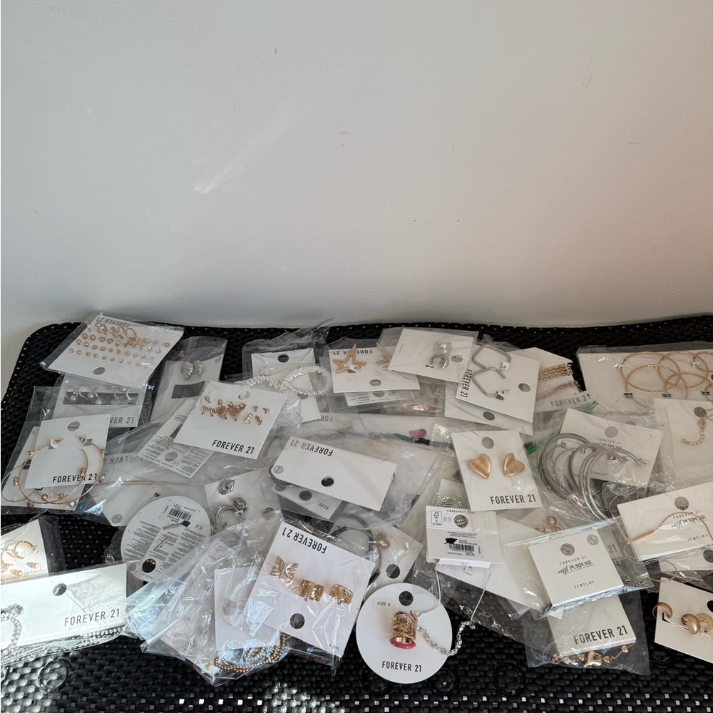Forever 21 Gold and‎ Silver Jewelry Set